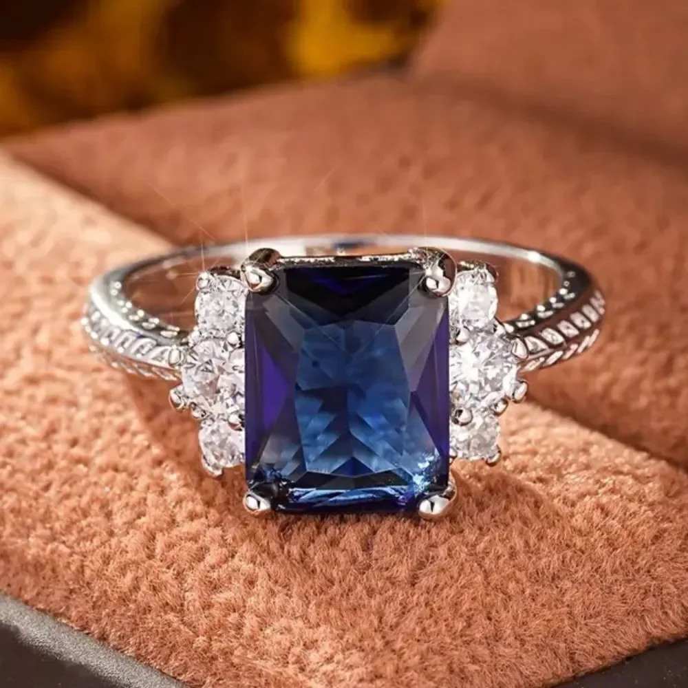 The Debutant In Blue cocktail ring in silver sz 6